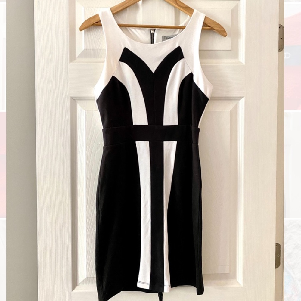 Sleeveless Bodycon Dress